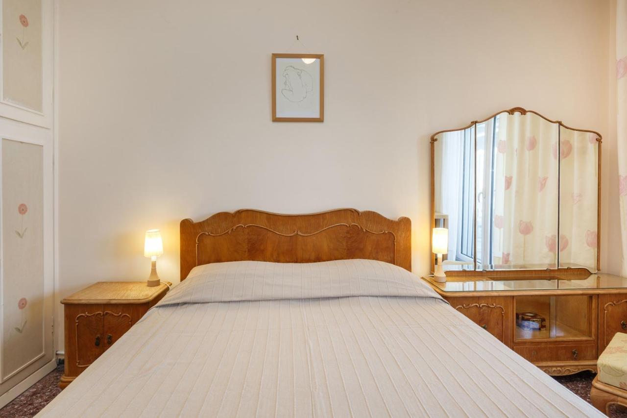 Metaxa Seafront Apartment Peraía Eksteriør bilde