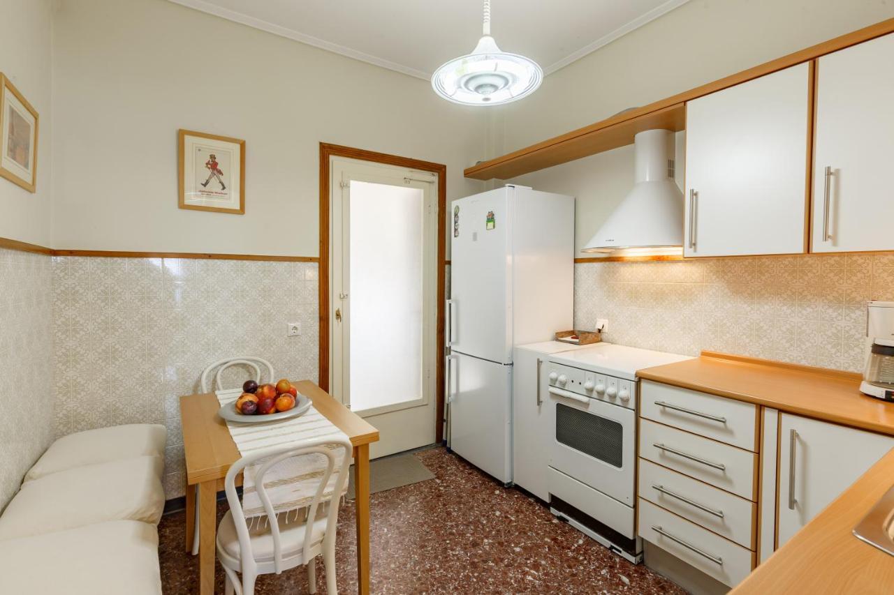 Metaxa Seafront Apartment Peraía Eksteriør bilde