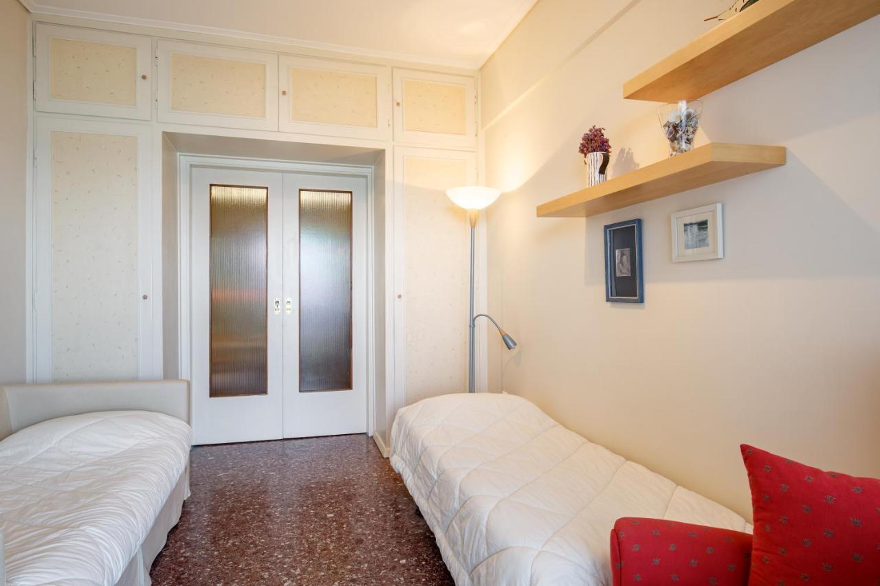 Metaxa Seafront Apartment Peraía Eksteriør bilde
